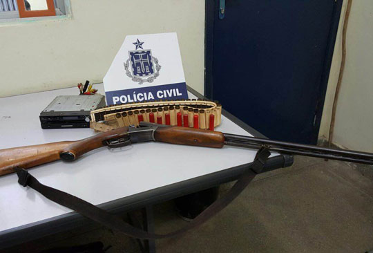 Polícia prende homem por posse irregular de arma de fogo e receptação em Brumado