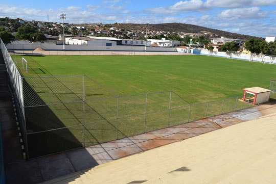 Projeto de nova arquibancada no Estádio Gilbertão visa Brumado na primeira divisão do Baiano