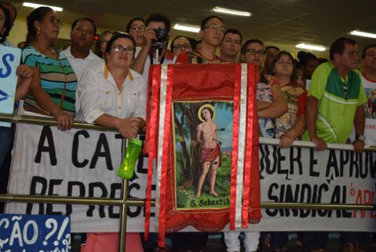 Brumado: Igreja vence primeira batalha contra projeto de extinção de feriados religiosos