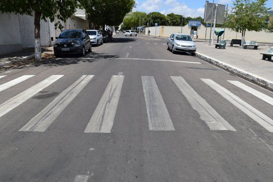 Brumado: Faixa de pedestre na Praça Senhor do Bonfim aumenta conflito entre setores da prefeitura