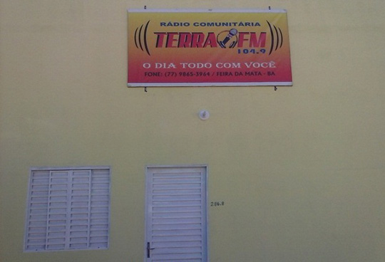 Feira da Mata: Bandidos furtam transmissor da Rádio Terra FM e deixa emissora fora do ar