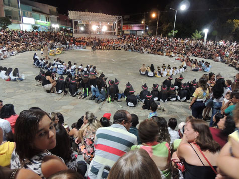 Brumado: CEML realiza XIV Feira de Ciências, Arte e Cultura