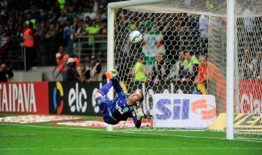 Palmeiras e Santos vencem e avançam na Copa do Brasil