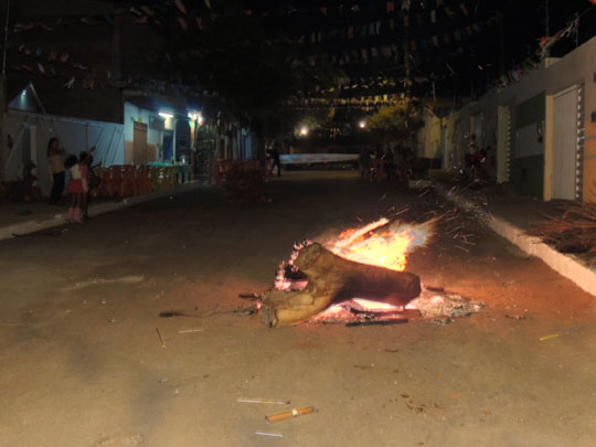 Crianças são alvo de 50% dos acidentes com fogos durante as festas juninas em Brumado