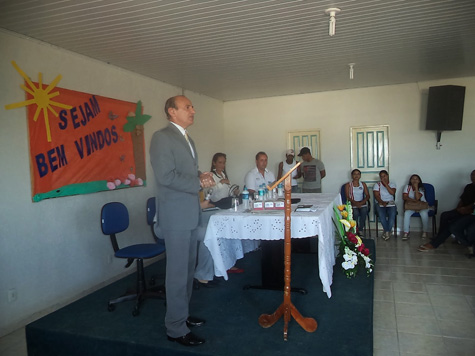 Promotor de justiça brumadense faz palestra sobre educação e drogas no município de Adustina