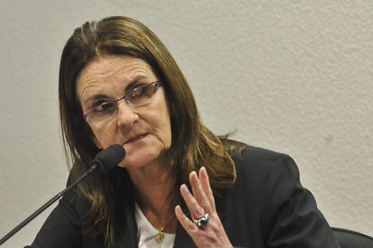 Petrobras: Graça Foster e cinco outros diretores renunciam ao cargo