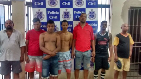 Sete homens e sete mulheres são presos por tráfico de drogas em Guanambi