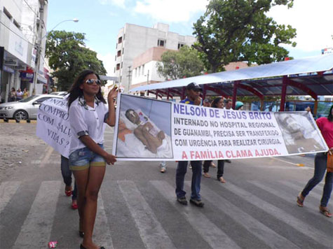 Guanambi: Passeata em busca de melhorias do atendimento à saúde