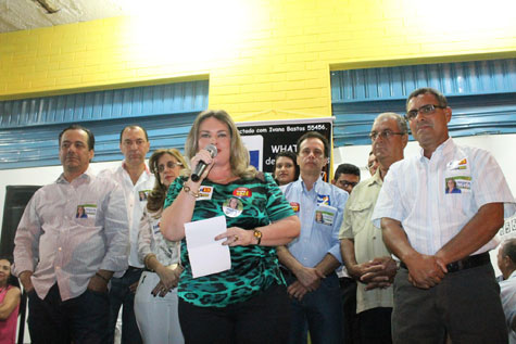 Eleições 2014: Ivana Bastos inaugura comitê em Guanambi