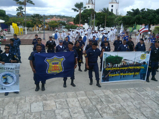 Guardas Municipais de Brumado participam da Marcha Azul Marinho em Piritiba
