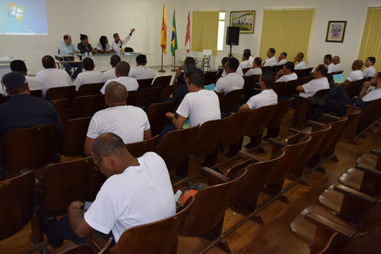 Guardas Municipais iniciam capacitação para implantação da ronda escolar em Brumado