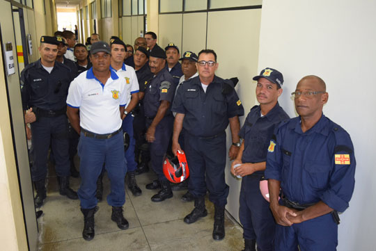 Brumado: Guardas municipais vão à câmara em busca de apoio contra o Projeto de Lei 05/2017