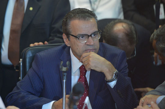 Ex-ministro do Turismo, Henrique Eduardo Alves, é preso em Natal