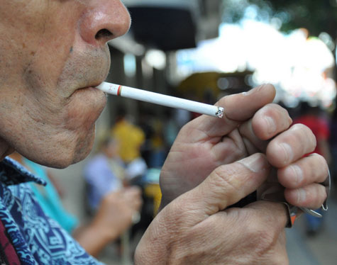 Fabricante deverá pagar R$ 500 mil a provador de cigarros
