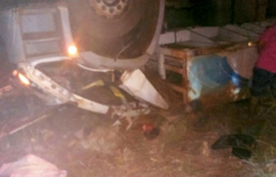 Riacho de Santana: Homem morre após caminhão capotar e cair em ribanceira