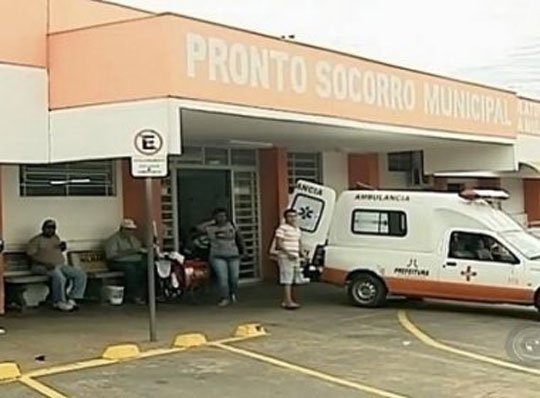 Mulher sofre infarto ao marcar programa e descobrir que marido era o cliente