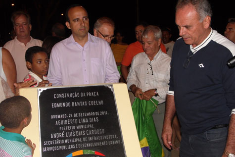 Praça Edmundo Dantas Coelho é inaugurada em Brumado