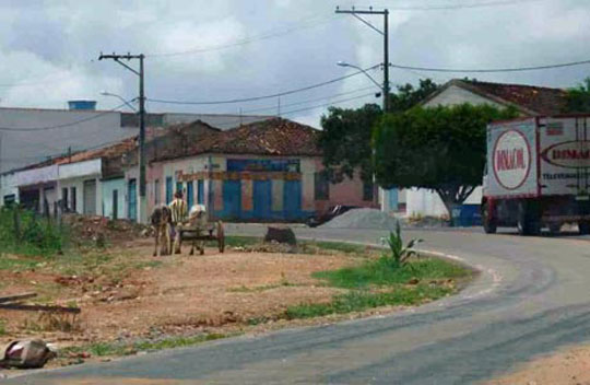 Rio do Antônio: Jovens aterrorizam população com bombas e rojões no Distrito de Ibitira