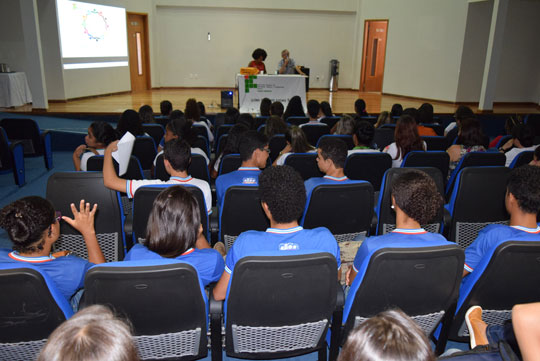 Grêmio estudantil promove debate sobre a PEC com alunos do Ifba em Brumado