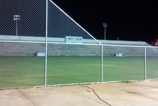 Brumado: Concluída a instalação dos refletores no Estádio Gilberto Cardoso
