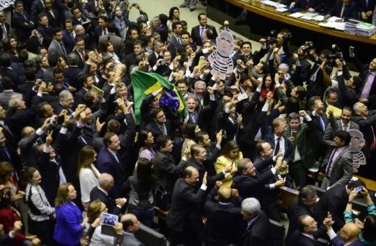 Deputados já fazem bolão sobre resultado do impeachment