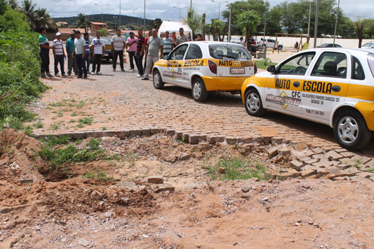 Brumado: Falta de infraestrutura gera reclamações durante teste de baliza do Detran