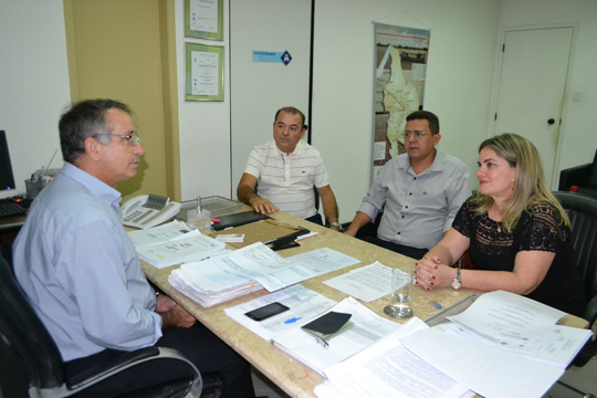 Ivana Bastos consegue autorização para implantação de sistema de água em Sebastião Laranjeiras