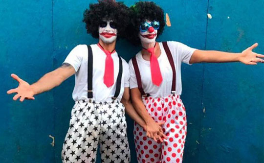 Ivete Sangalo se fantasia e curte o carnaval na 'pipoca'