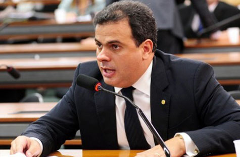 PR vai anunciar apoio a Paulo Souto e deputado João Bacelar assumirá a presidência do partido