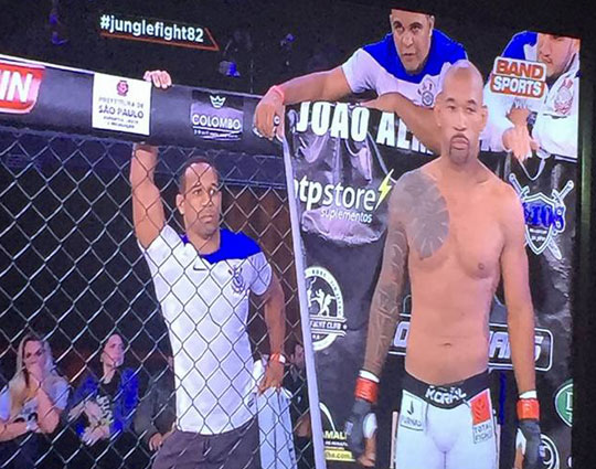 Lutador de MMA, brumadense João Isidoro vence combate no JungleFight 82