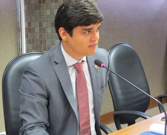 Deputado Vitor Bonfim solicita renovação do Programa de Incentivo a Cultura do Algodão
