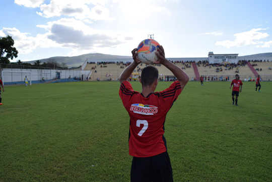 Vitória desbanca o Vila e o Umburanas vence o Boleiro pelo Campeonato Brumadense de Futebol