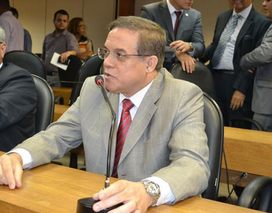 Luciano Ribeiro quer emplacar PEC que garante plenitude legislativa