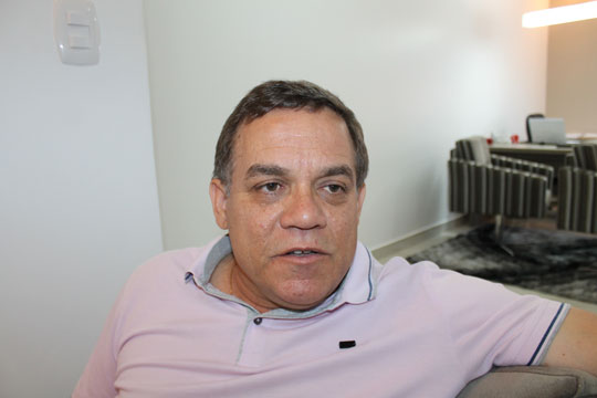 Luciano Ribeiro quer seguro contra falência e atrasos para empresas que vencerem licitações