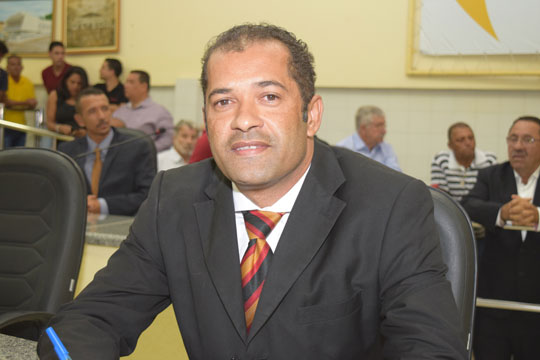 Apenas um vereador se posiciona como oposição ao prefeito de Brumado