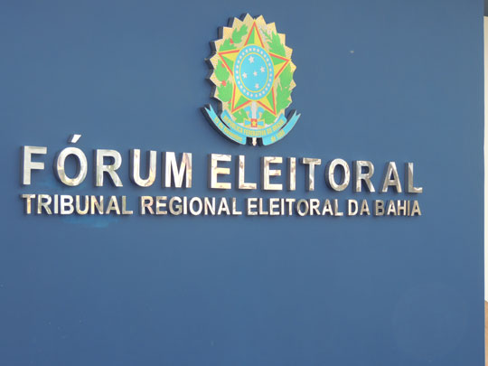 Legislativo brumadense disponibiliza funcionárias e cartório eleitoral amplia atendimento