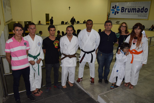 Karatecas tradicionais solicitam apoio dos vereadores de Brumado