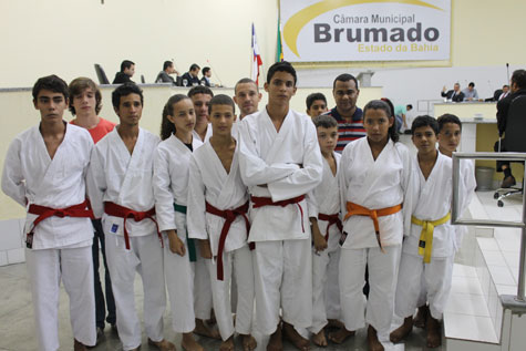 Brumado: Karatecas vão à Câmara pedir apoio para disputar final do campeonato baiano