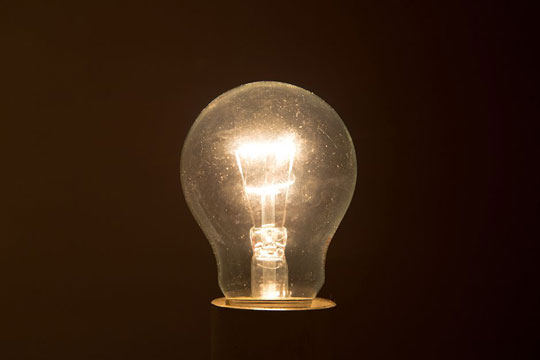 A partir de hoje, lâmpada incandescente de 60 watts deixa de ser vendida