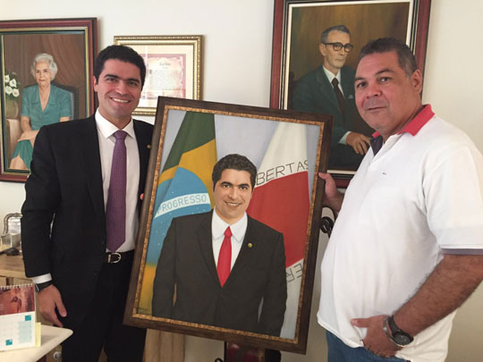 Deputado Newton Júnior recebe obra de artista plástico brumadense