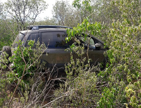 Livramento de Nossa Senhora: Veículo usado em assalto a joalheria é encontrado abandonado