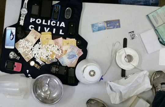 Livramento: Polícia Civil prende casal por suspeita de tráfico de drogas