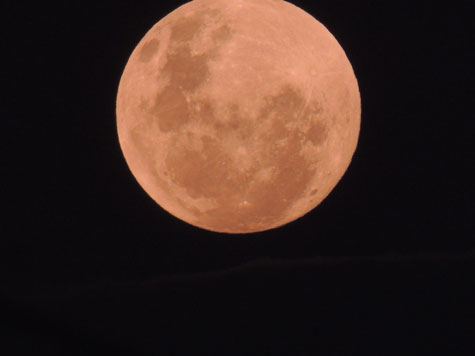 Brumadenses viram a lua sangrenta