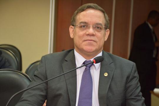 PEC do deputado Luciano Ribeiro incomoda governador Rui Costa