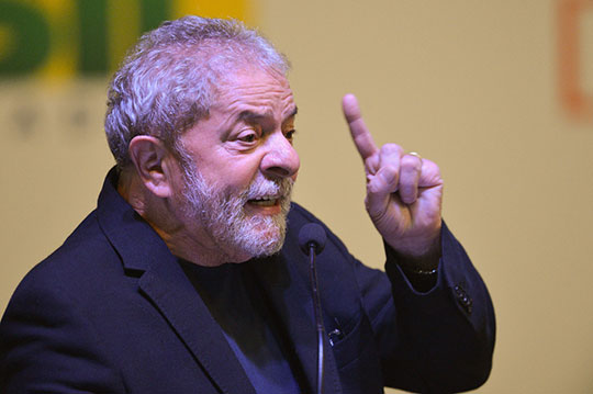 Eleições 2018: Lula venceria 1º turno em todos os cenários, aponta pesquisa CNT