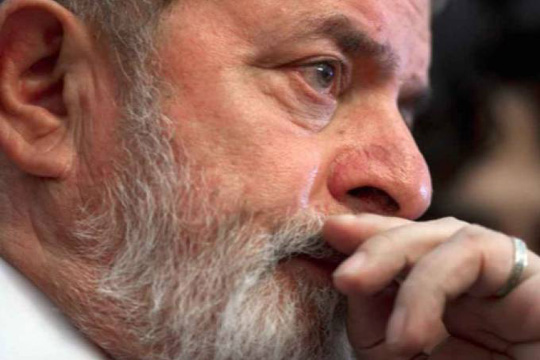 Por acusações, PT já cogita eleição sem Lula como candidato