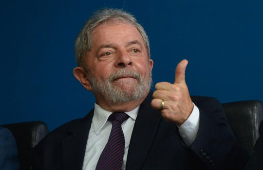 Eleições 2018: Lula lidera intenções de voto e desbanca Aécio Neves