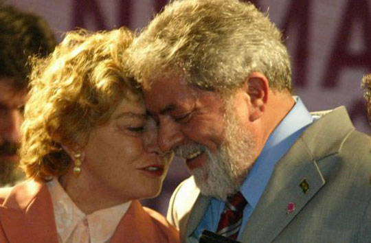 Ao lado de Lula, Marisa ajudou a fundar o PT