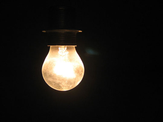 Estimativas indicam que conta de luz pode cair cerca de 10% a partir de fevereiro