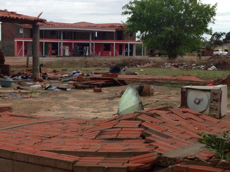 Macaúbas: Chuva de granizo atinge comunidade rural e assusta moradores